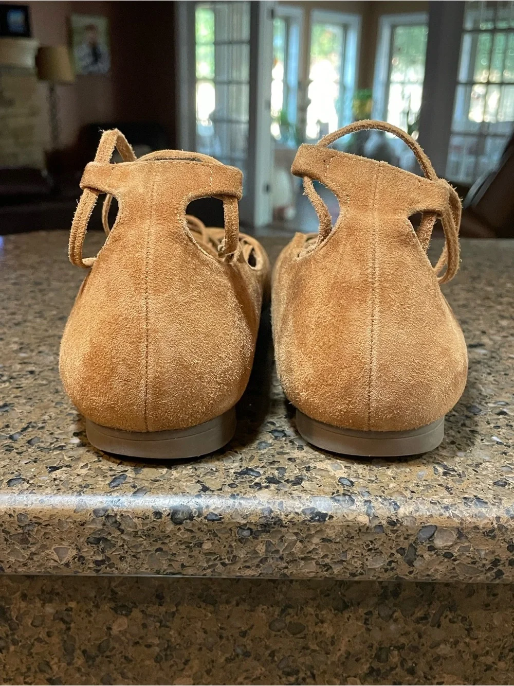 Gorgeous Camel Suede Vionic Lucinda Tan Lace-Up Pointed Toe Ballet Flat Sz 8.5